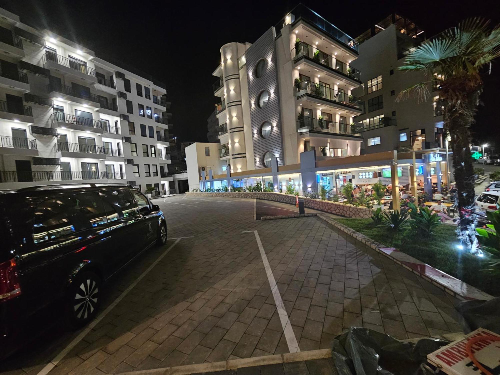Vienna Luxury Apartments Dobra Voda Eksteriør bilde